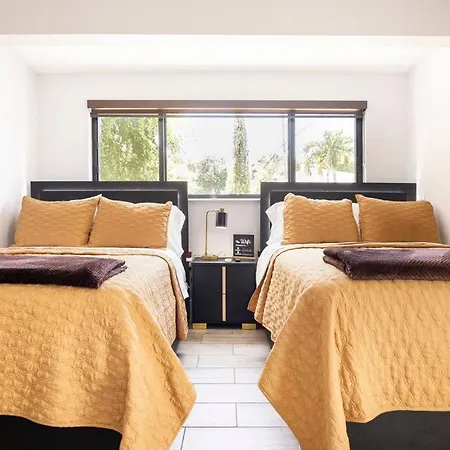 Private Double Room Near Miami Clinics